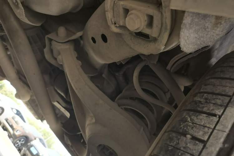 Used Jeep Grand Cherokee 2014 3.0TD Diesel Comfort Navigation Version Chassis Rear Left