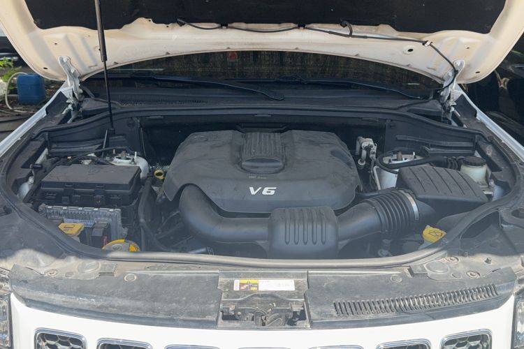 Used Jeep Grand Cherokee 2014 3.0L Flagship Zunyue Edition Engine Bay