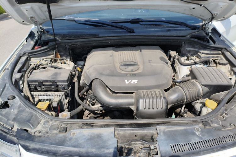 Used Jeep Grand Cherokee 2014 3.6L Elite Navigation Edition Engine Bay