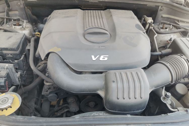 Used Jeep Grand Cherokee 2014 3.6L Flagship Prestige Edition Engine Bay