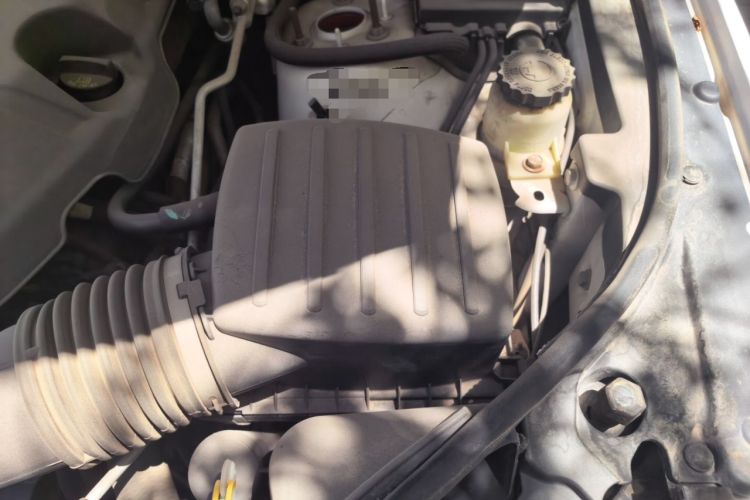 Used Jeep Grand Cherokee 2014 3.0L Comfort Navigation Edition Engine Bay Left