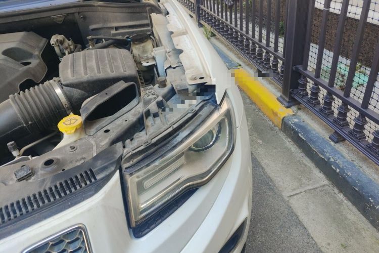 Used Jeep Grand Cherokee 2014 3.6L Elite Navigation Edition Engine Bay Left