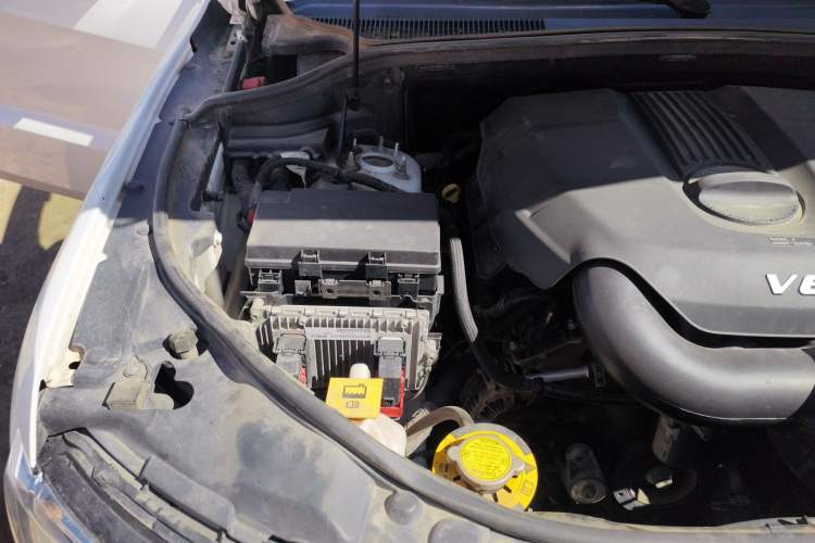 Used Jeep Grand Cherokee 2014 3.0L Comfort Navigation Edition Engine Bay Right