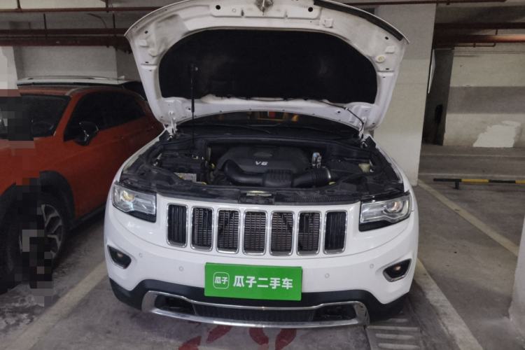 Used Jeep Grand Cherokee 2014 3.6L Elite Navigation Edition Engine Bay