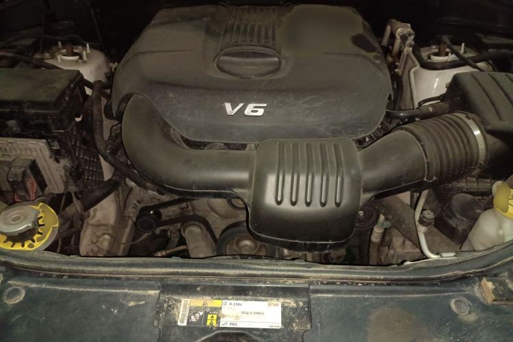 Used Jeep Grand Cherokee 2014 3.6L Elite Navigation Edition Engine Bay