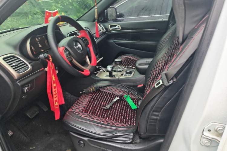 Used Jeep Grand Cherokee 2014 3.0TD Diesel Comfort Navigation Version Left Front Seat