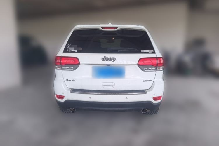 Used Jeep Grand Cherokee 2014 3.0L Comfort Navigation Edition Rear