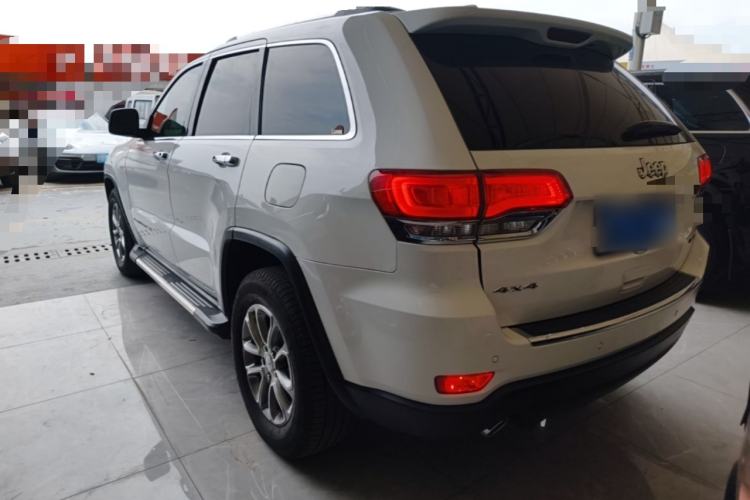 Used Jeep Grand Cherokee 2014 3.0L Comfort Navigation Edition Rear Left 45 Deg