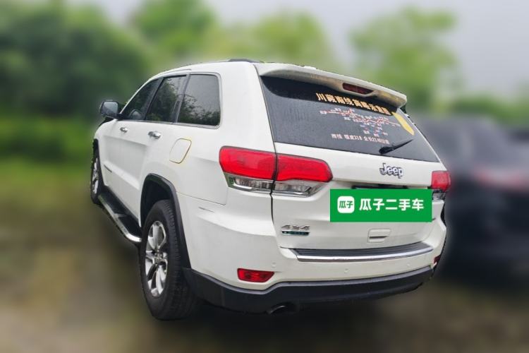 Used Jeep Grand Cherokee 2014 3.0TD Diesel Comfort Navigation Version Rear Left 45 Deg