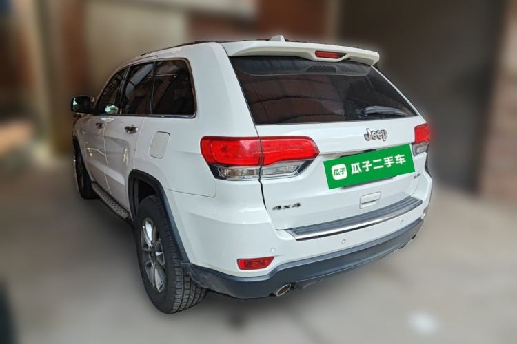 Used Jeep Grand Cherokee 2014 3.0L Comfort Navigation Edition Rear Left 45 Deg