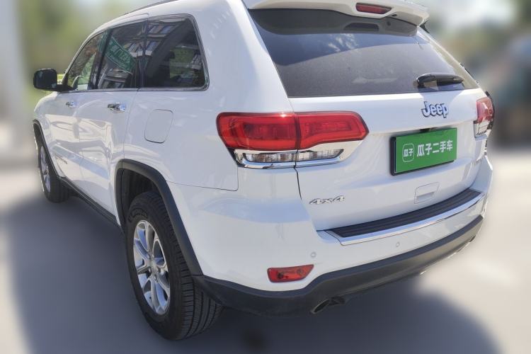 Used Jeep Grand Cherokee 2014 3.6L Elite Navigation Edition Rear Left 45 Deg