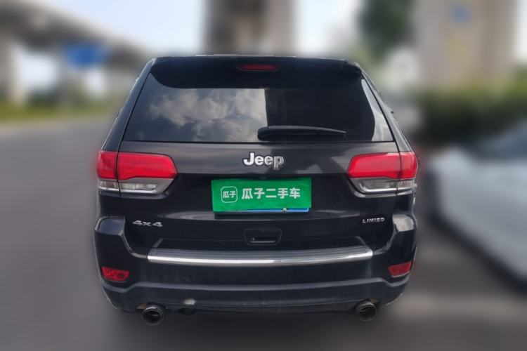 Used Jeep Grand Cherokee 2014 3.0L Comfort Navigation Edition Rear
