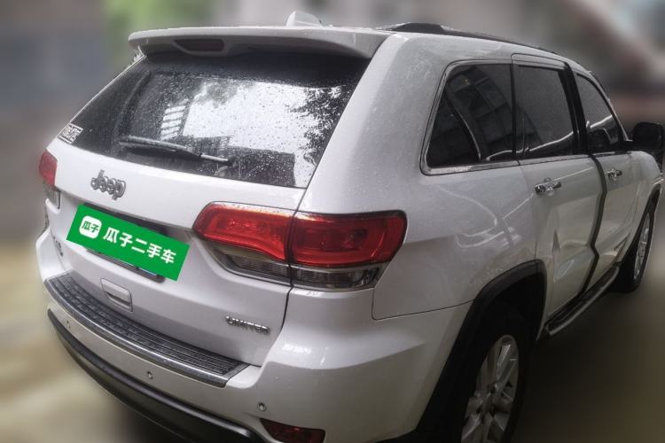 Used Jeep Grand Cherokee 2014 3.0TD Diesel Comfort Navigation Version Rear Right 45 Deg