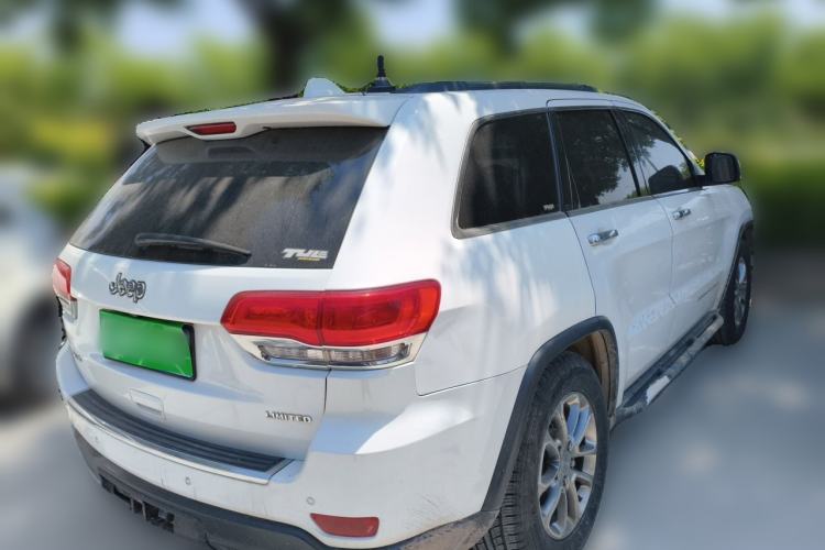 Used Jeep Grand Cherokee 2014 3.6L Elite Navigation Edition Rear Right 45 Deg