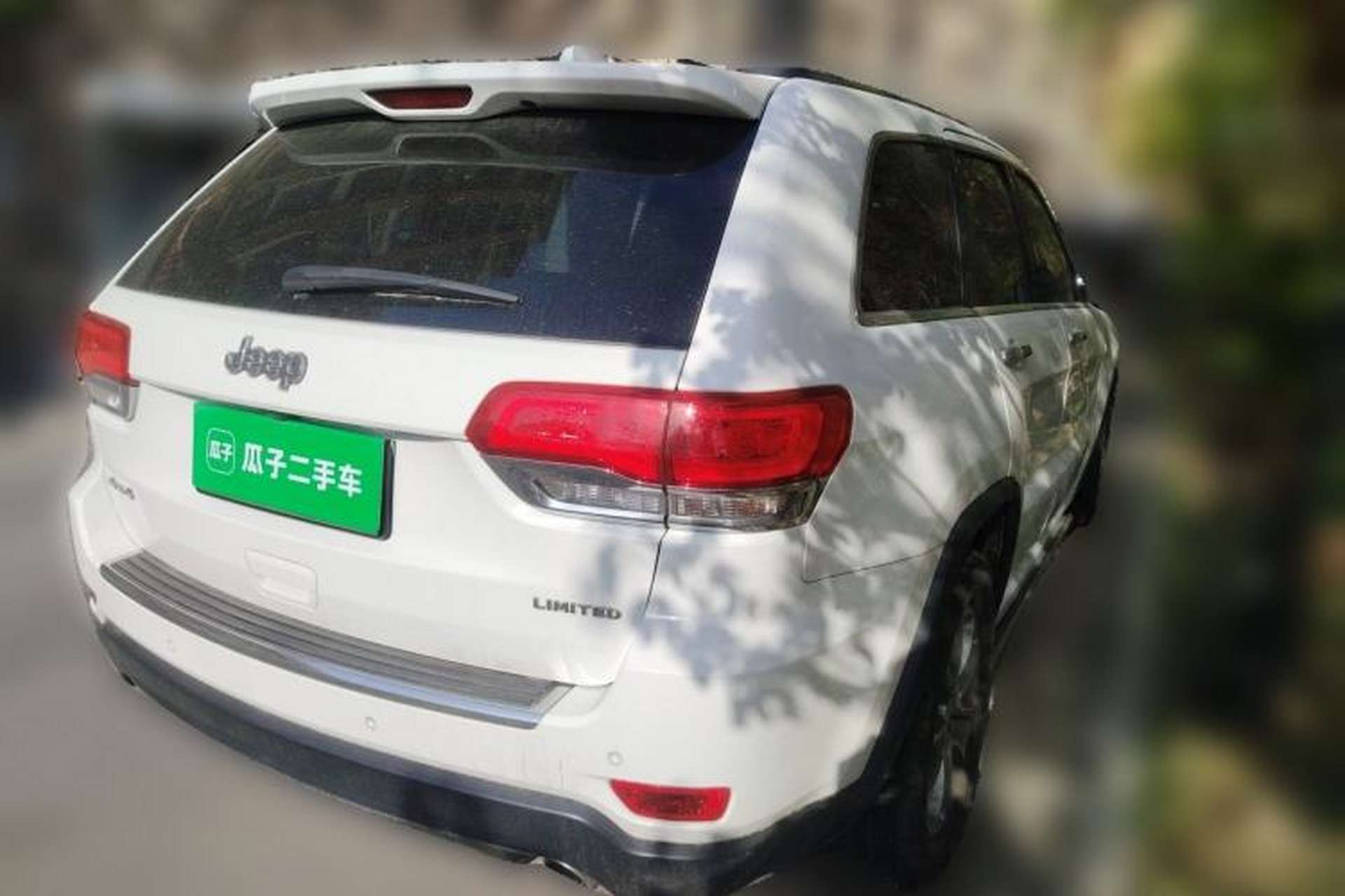 Used Jeep Grand Cherokee 2014 3.6L Elite Navigation Edition Rear Right 45 Deg