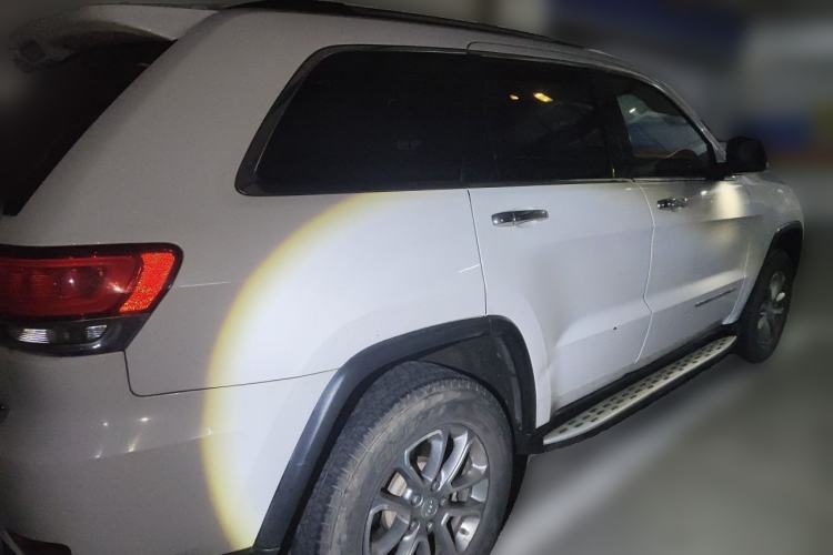 Used Jeep Grand Cherokee 2014 3.0TD Diesel Comfort Navigation Version Rear Right 45 Deg