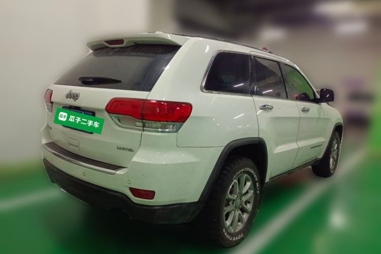 Used Jeep Grand Cherokee 2014 3.6L Elite Navigation Edition Rear Right 45 Deg