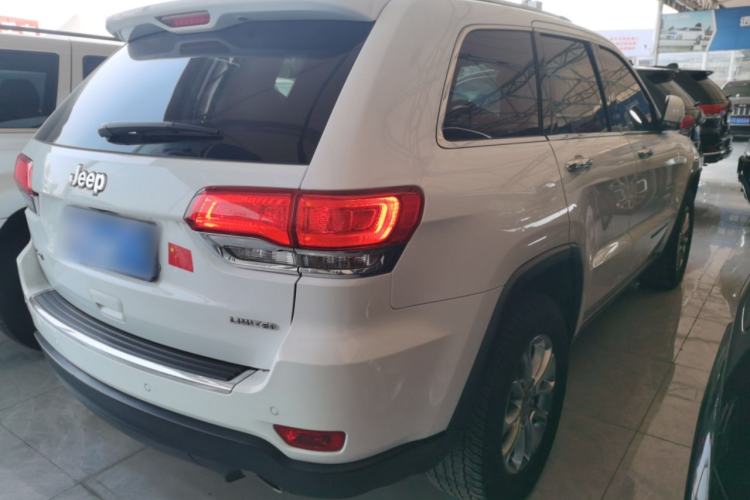 Used Jeep Grand Cherokee 2014 3.6L Elite Navigation Edition Rear Right 45 Deg