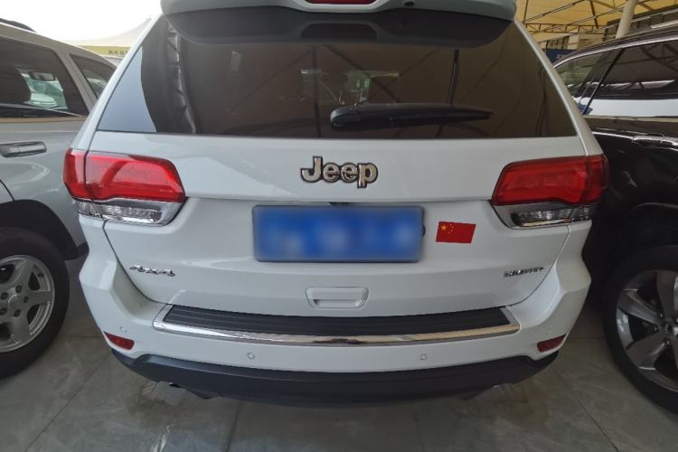 Used Jeep Grand Cherokee 2014 3.6L Elite Navigation Edition Rear