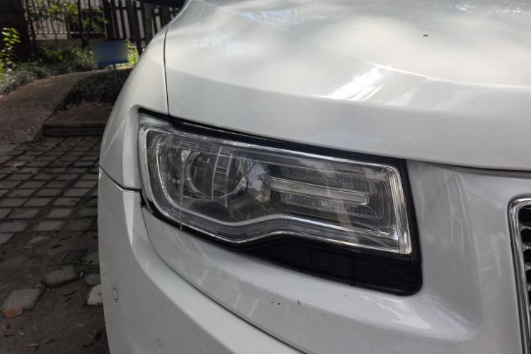 Used Jeep Grand Cherokee 2014 3.0TD Diesel Comfort Navigation Version Right Front Headlight