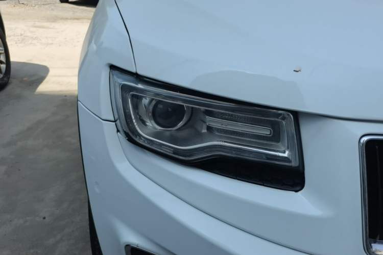 Used Jeep Grand Cherokee 2014 3.0TD Diesel Comfort Navigation Version Right Front Headlight