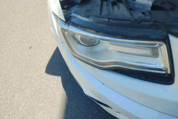 Used Jeep Grand Cherokee 2014 3.6L Elite Navigation Edition Right Front Headlight