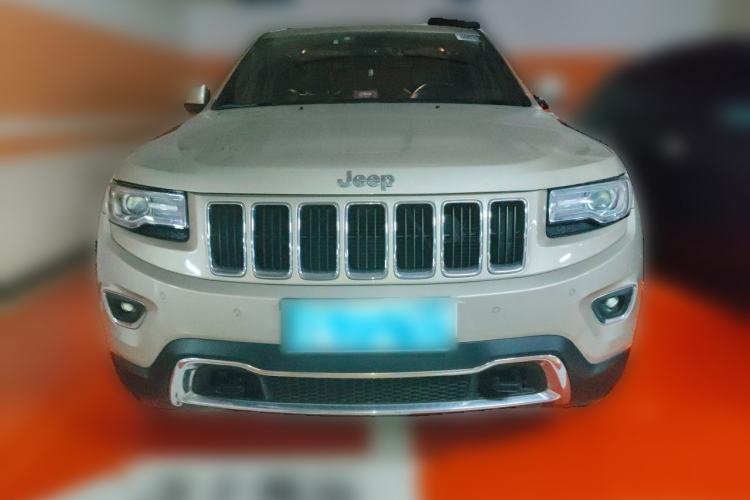 Used Jeep Grand Cherokee 2014 3.0L Comfort Navigation Edition Front