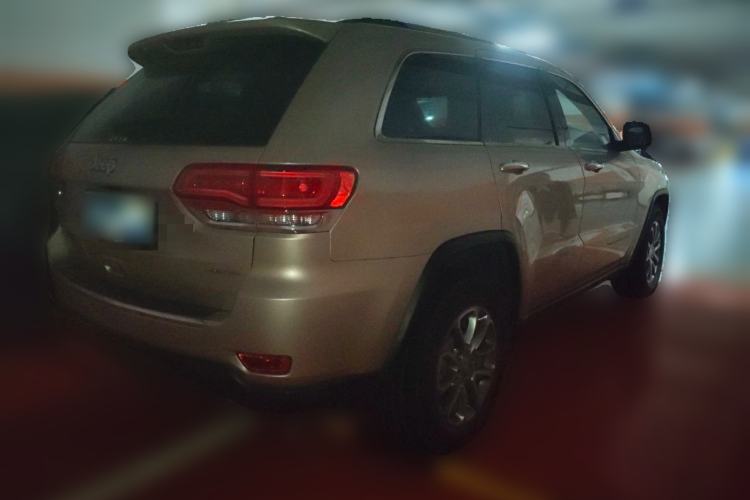 Used Jeep Grand Cherokee 2014 3.0L Comfort Navigation Edition Rear Right 45 Deg