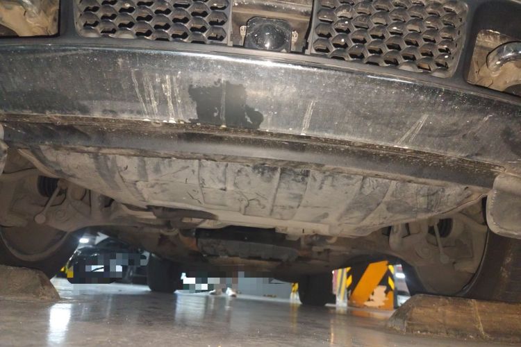 Used Jeep Grand Cherokee 2015 3.6L Luxury Navigation Edition Chassis Front