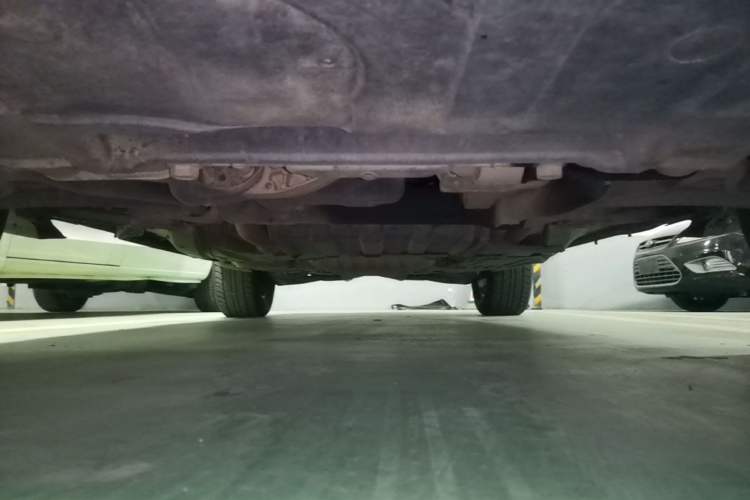Used Jeep Grand Cherokee 2015 3.0L Comfort Navigation Edition Chassis Front