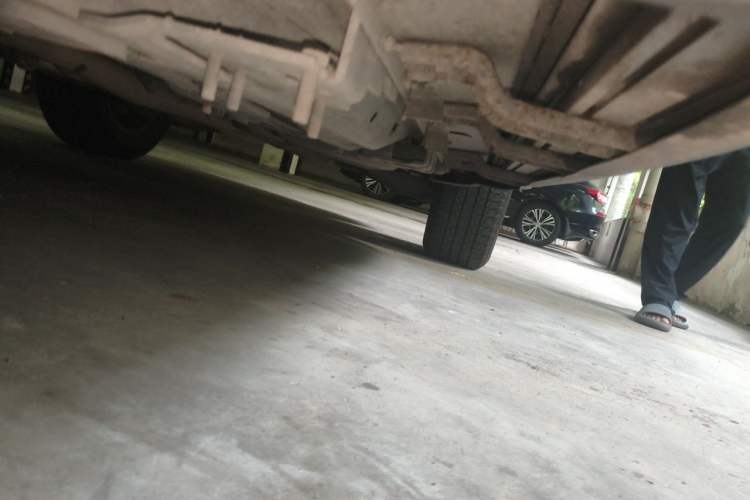 Used Jeep Grand Cherokee 2015 3.0TD Diesel Comfort Navigation Edition Chassis Front Left