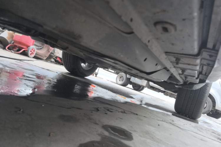 Used Jeep Grand Cherokee 2015 3.0TD Diesel Elite Navigation Edition Chassis Front Left