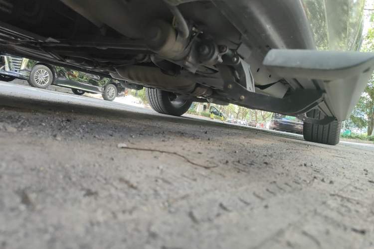 Used Jeep Grand Cherokee 2015 3.6L Luxury Navigation Edition Chassis Front Left