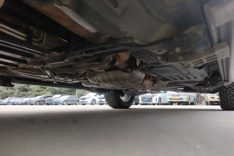 Used Jeep Grand Cherokee 2015 3.6L Flagship Prestige Edition Chassis Front Left