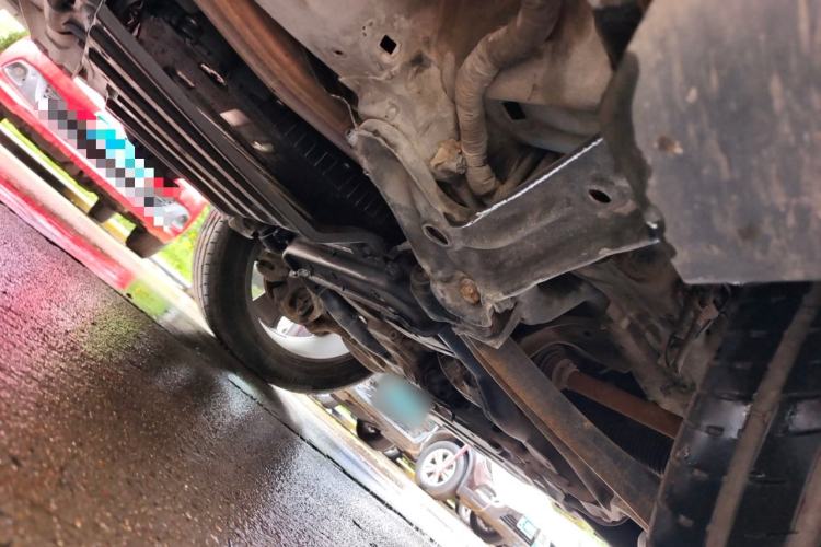 Used Jeep Grand Cherokee 2015 3.6L Luxury Navigation Edition Chassis Front Right
