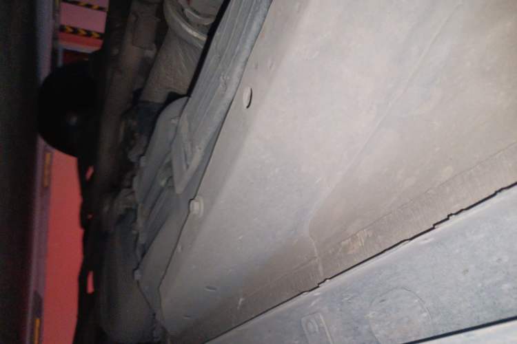 Used Jeep Grand Cherokee 2015 3.0TD Diesel Comfort Navigation Edition Chassis Rear Left