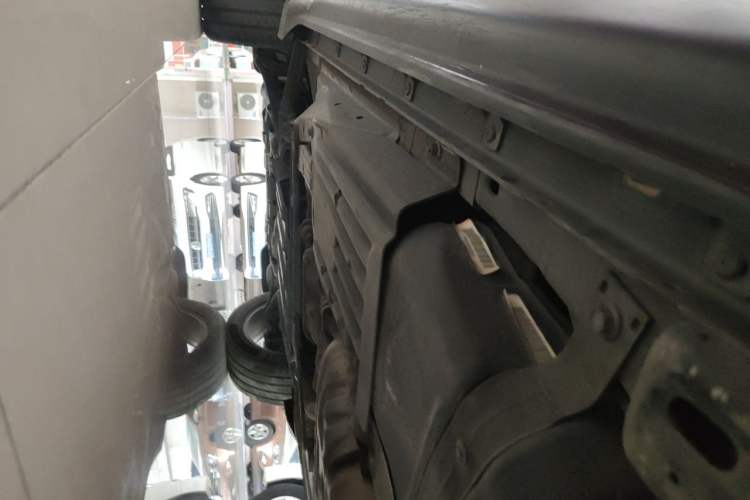 Used Jeep Grand Cherokee 2015 3.6L Elite Navigation Edition Chassis Rear Left
