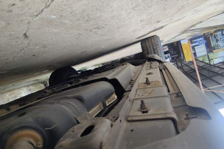Used Jeep Grand Cherokee 2015 3.0TD Diesel Comfort Navigation Edition Chassis Rear Left