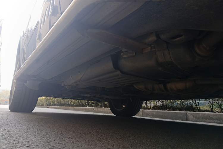 Used Jeep Grand Cherokee 2015 3.6L Flagship Prestige Edition Chassis Rear Left