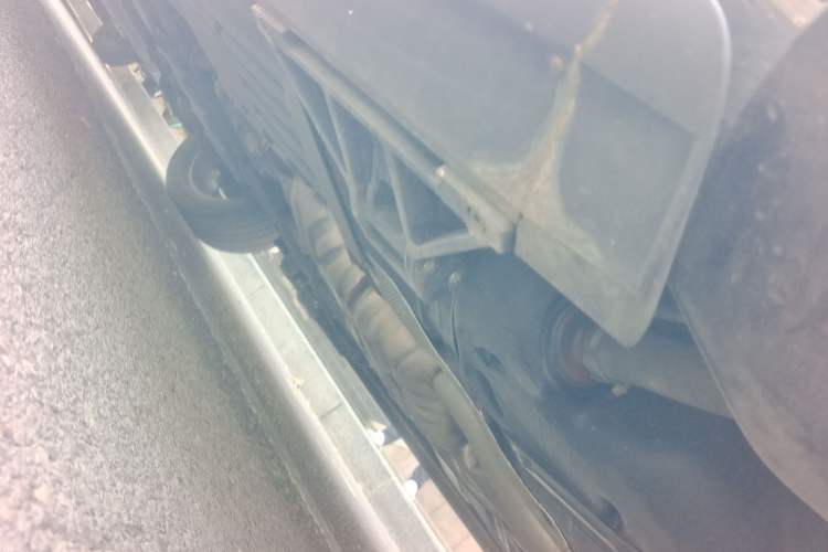 Used Jeep Grand Cherokee 2015 3.6L Luxury Navigation Edition Chassis Rear Left