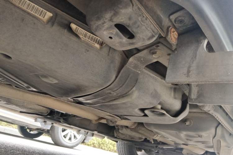 Used Jeep Grand Cherokee 2015 3.0TD Diesel Comfort Navigation Edition Chassis Rear Right