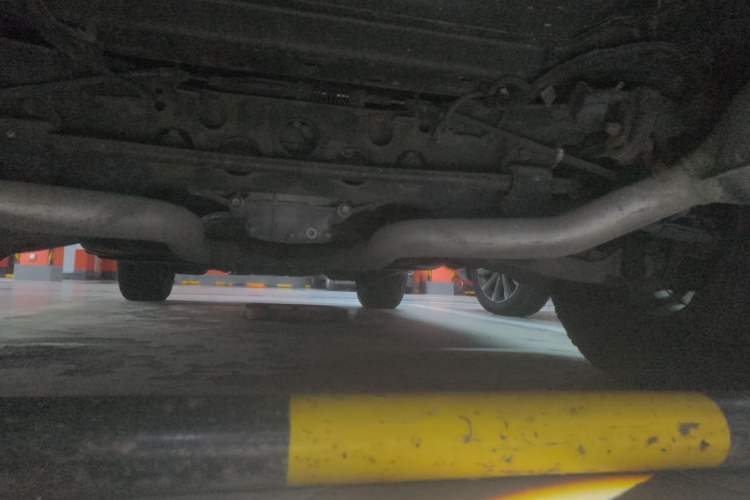 Used Jeep Grand Cherokee 2015 3.0L Comfort Navigation Edition Chassis Rear