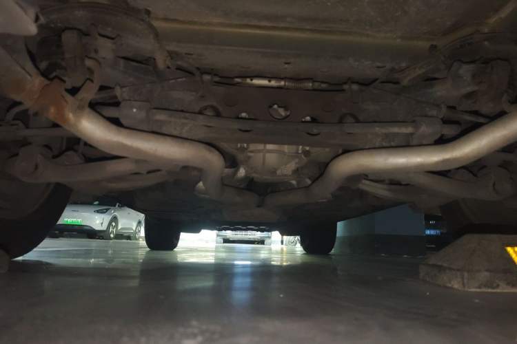 Used Jeep Grand Cherokee 2015 3.0L Comfort Navigation Edition Chassis Rear