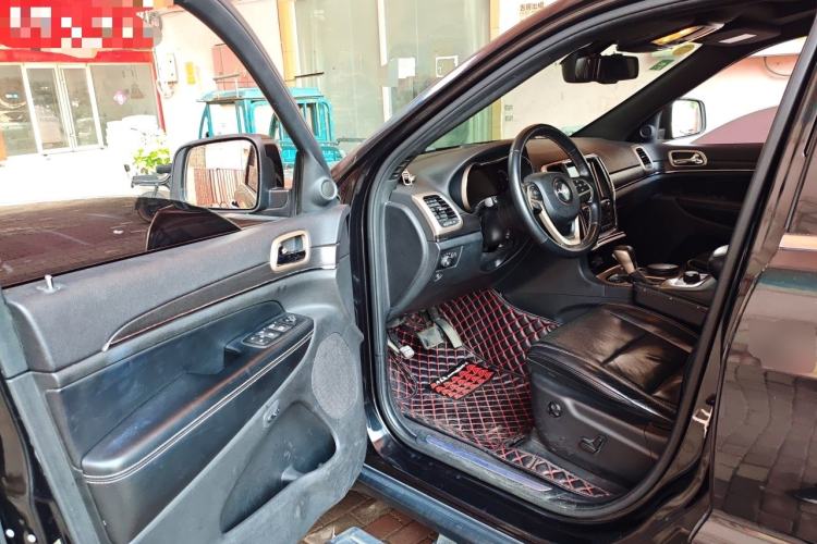 Used Jeep Grand Cherokee 2015 3.0L Elite Navigation Edition Driver Seat