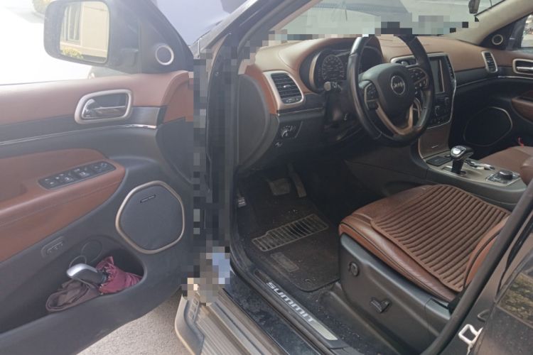 Used Jeep Grand Cherokee 2015 3.6L Flagship Prestige Edition Driver Seat