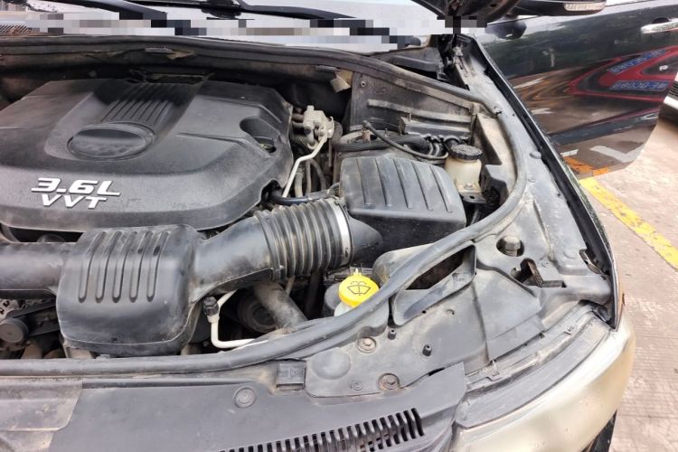 Used Jeep Grand Cherokee 2015 3.6L Luxury Navigation Edition Engine Bay Left