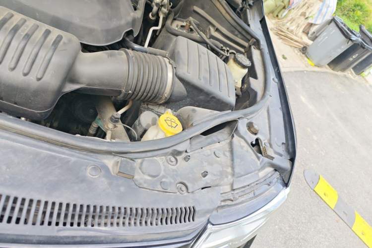 Used Jeep Grand Cherokee 2015 3.6L Luxury Navigation Edition Engine Bay Left