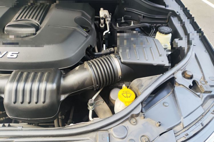 Used Jeep Grand Cherokee 2015 3.0L Comfort Navigation Edition Engine Bay Left