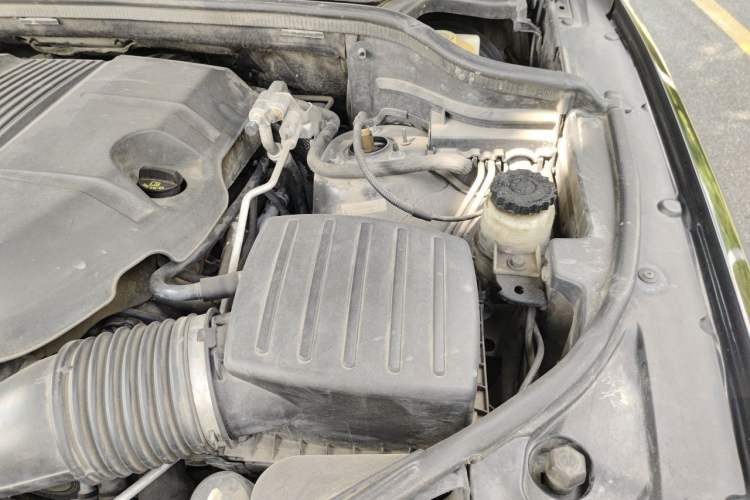 Used Jeep Grand Cherokee 2015 3.6L Elite Navigation Edition Engine Bay Left