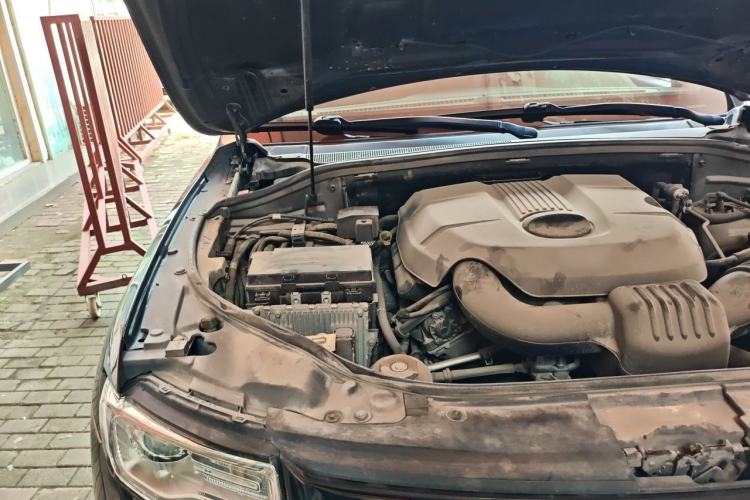 Used Jeep Grand Cherokee 2015 3.0L Elite Navigation Edition Engine Bay Right